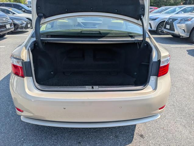 2015 Lexus ES 300h ES 300h