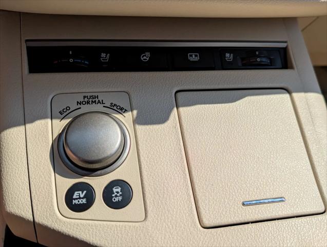 2015 Lexus ES 300h ES 300h