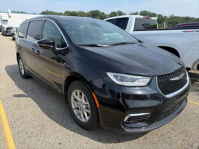 2025 Chrysler Pacifica Select for sale in Grand Rapids, MI