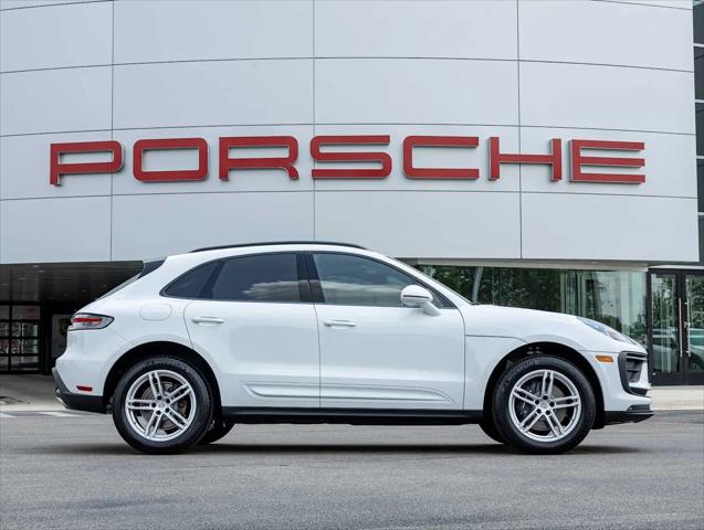 2026 Porsche Macan Macan
