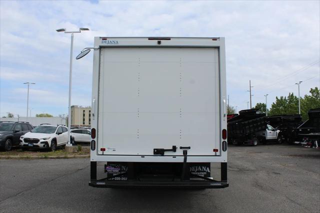 2027 Ford E-350 Cutaway E-350