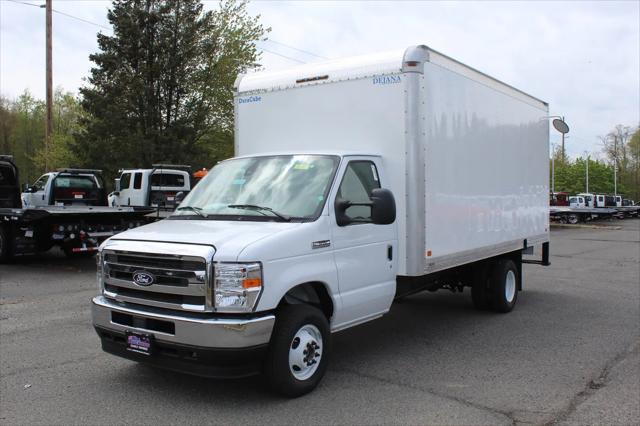 2027 Ford E-350 Cutaway E-350