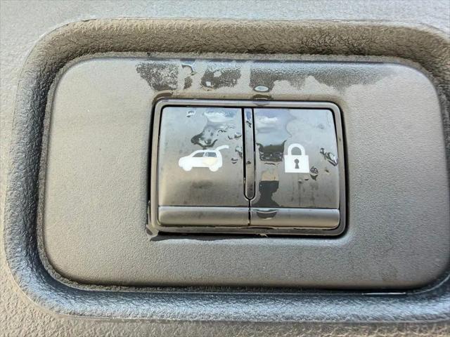 2025 Nissan Pathfinder SL FWD
