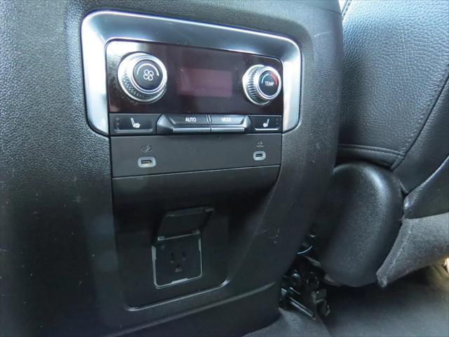 2023 GMC Yukon 4WD Denali