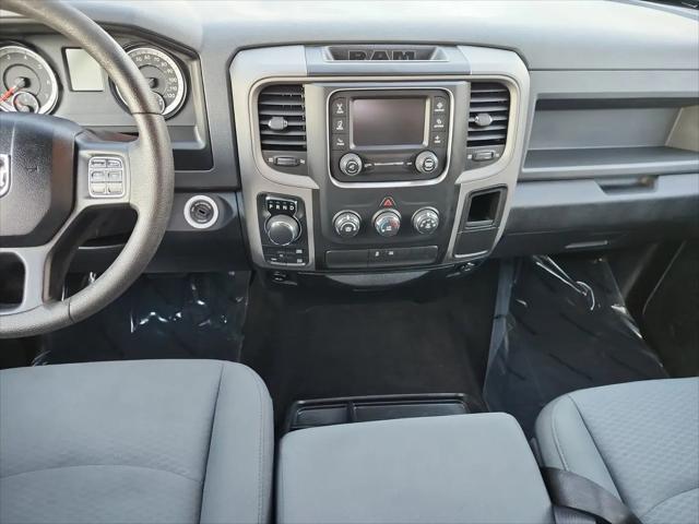 2017 Ram 1500 Express Crew Cab 4x4 57 Box