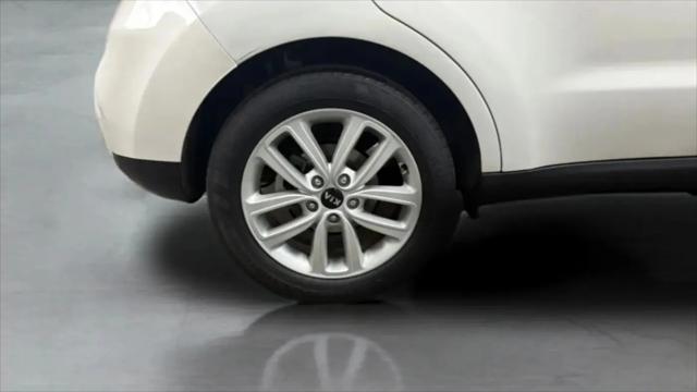 2019 Kia Soul +