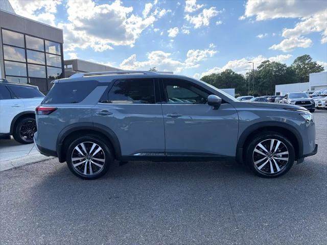 2023 Nissan Pathfinder Platinum 4WD