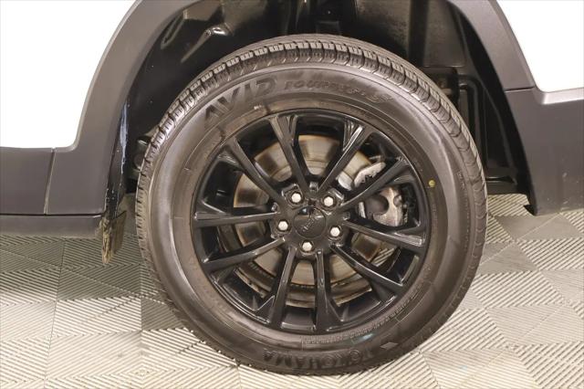 2023 Jeep Cherokee Altitude Lux 4x4