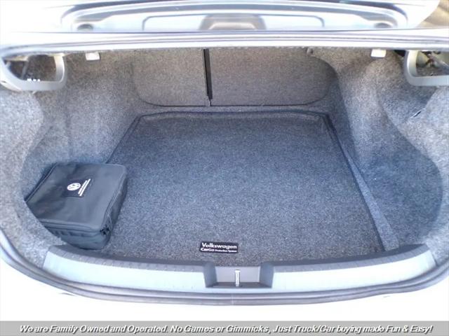 2021 Volkswagen Jetta 1.4T R-Line