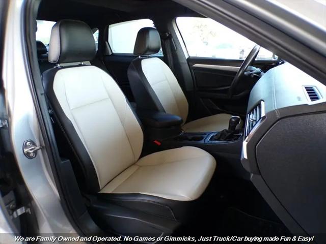 2021 Volkswagen Jetta 1.4T R-Line