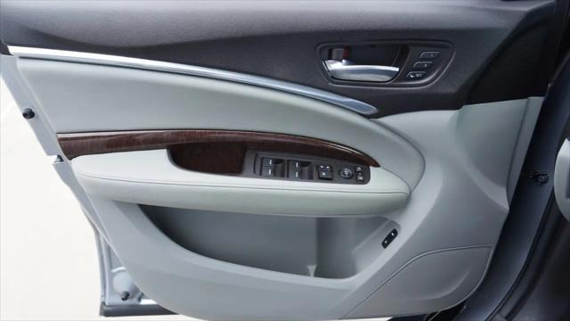 2017 Acura MDX w/Technology Package