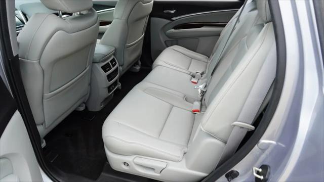 2017 Acura MDX w/Technology Package