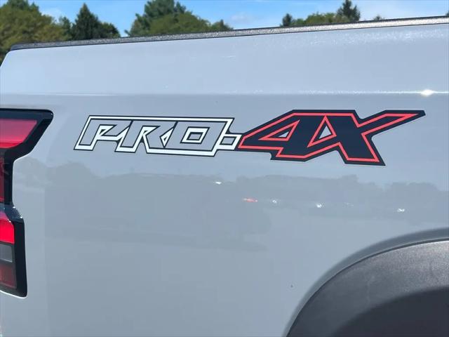 2024 Nissan Frontier Crew Cab PRO-4X 4x4