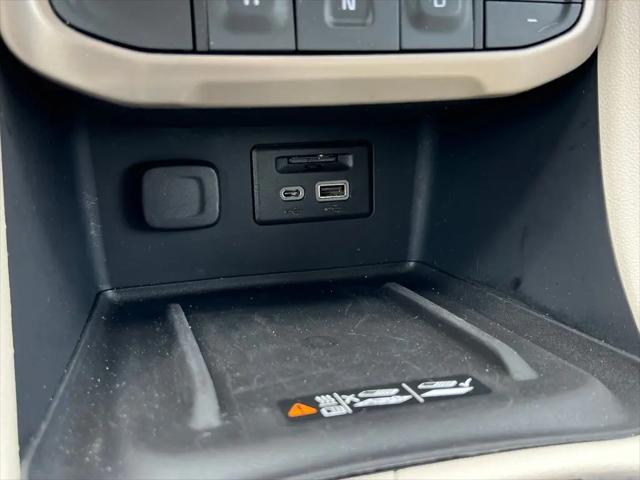 2020 GMC Acadia AWD Denali