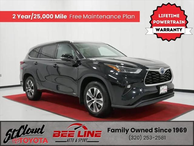 2022 Toyota Highlander Hybrid XLE for sale in Waite Park, MN