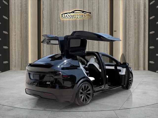 2022 Tesla Model X Plaid Tri Motor All-Wheel Drive