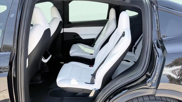 2022 Tesla Model X Plaid Tri Motor All-Wheel Drive