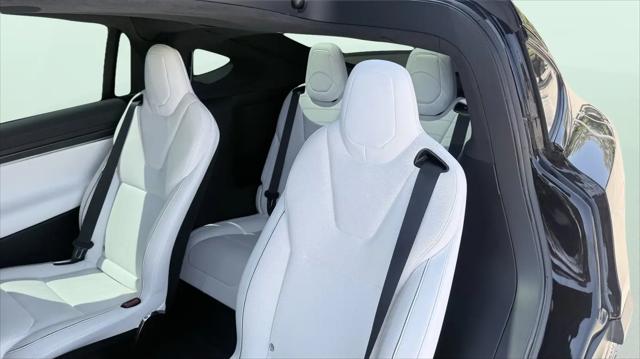 2022 Tesla Model X Plaid Tri Motor All-Wheel Drive