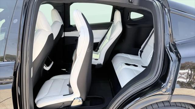 2022 Tesla Model X Plaid Tri Motor All-Wheel Drive
