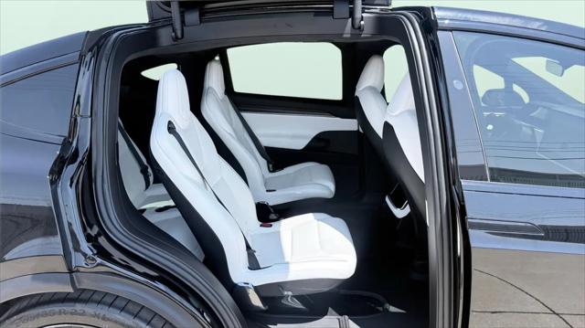 2022 Tesla Model X Plaid Tri Motor All-Wheel Drive