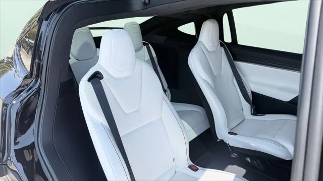 2022 Tesla Model X Plaid Tri Motor All-Wheel Drive