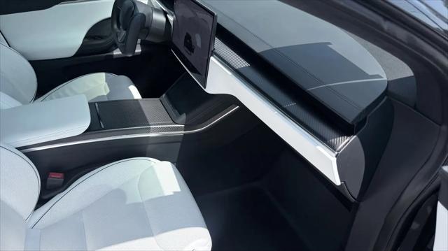2022 Tesla Model X Plaid Tri Motor All-Wheel Drive