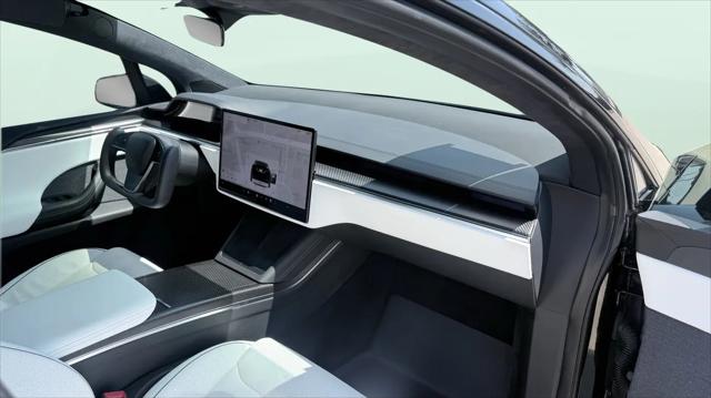 2022 Tesla Model X Plaid Tri Motor All-Wheel Drive