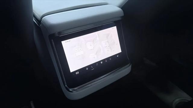 2022 Tesla Model X Plaid Tri Motor All-Wheel Drive