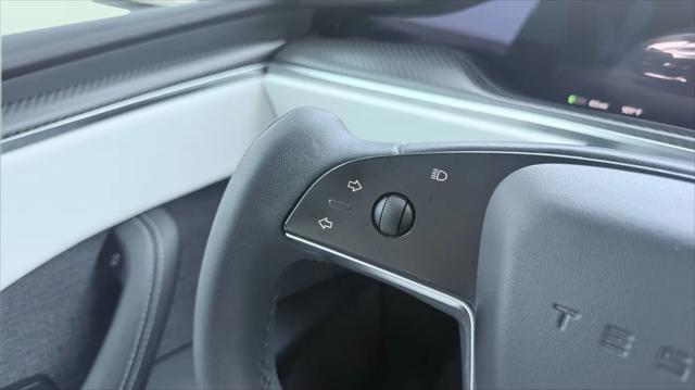 2022 Tesla Model X Plaid Tri Motor All-Wheel Drive