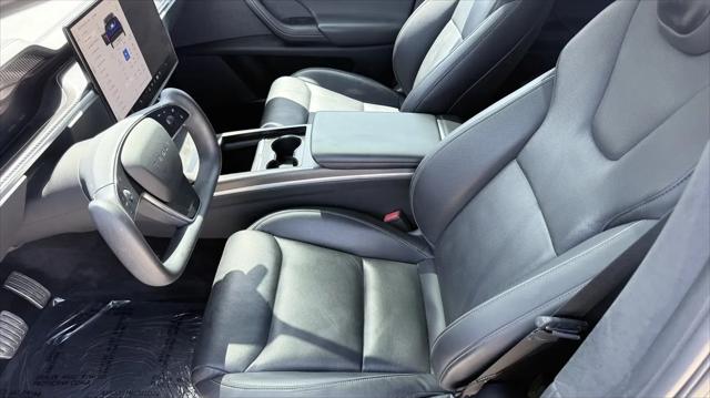 2022 Tesla Model X Plaid Tri Motor All-Wheel Drive