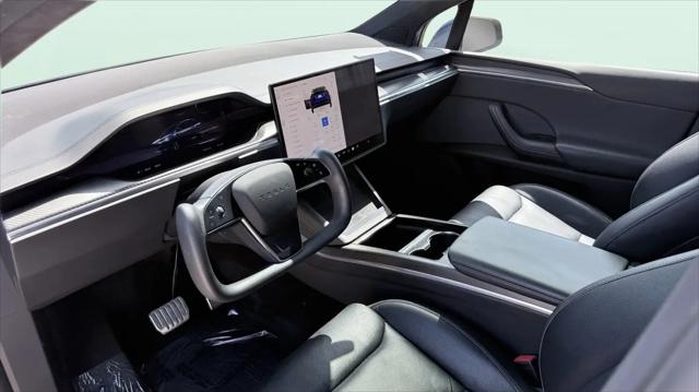 2022 Tesla Model X Plaid Tri Motor All-Wheel Drive
