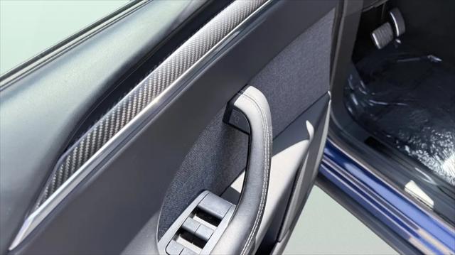 2022 Tesla Model X Plaid Tri Motor All-Wheel Drive
