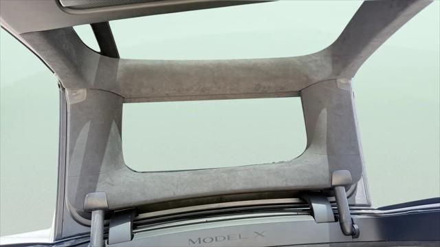 2022 Tesla Model X Plaid Tri Motor All-Wheel Drive