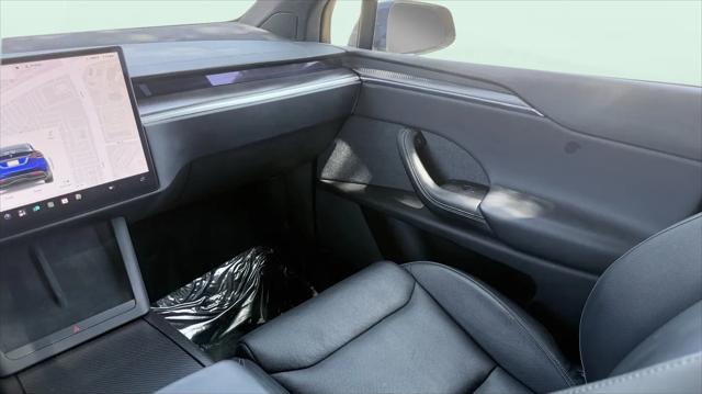 2022 Tesla Model X Plaid Tri Motor All-Wheel Drive