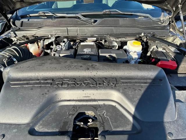 2024 Ram 3500 Tradesman Crew Cab 4x4 64 Box