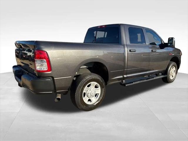 2024 Ram 3500 Tradesman Crew Cab 4x4 64 Box