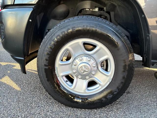 2024 Ram 3500 Tradesman Crew Cab 4x4 64 Box