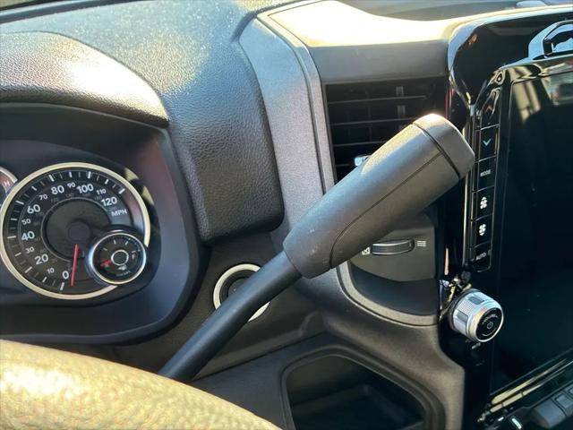 2024 Ram 3500 Tradesman Crew Cab 4x4 64 Box