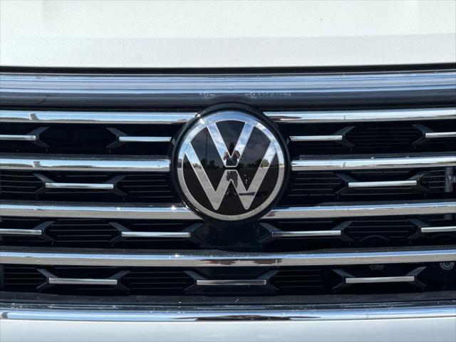 2025 Volkswagen Atlas 2.0T SEL
