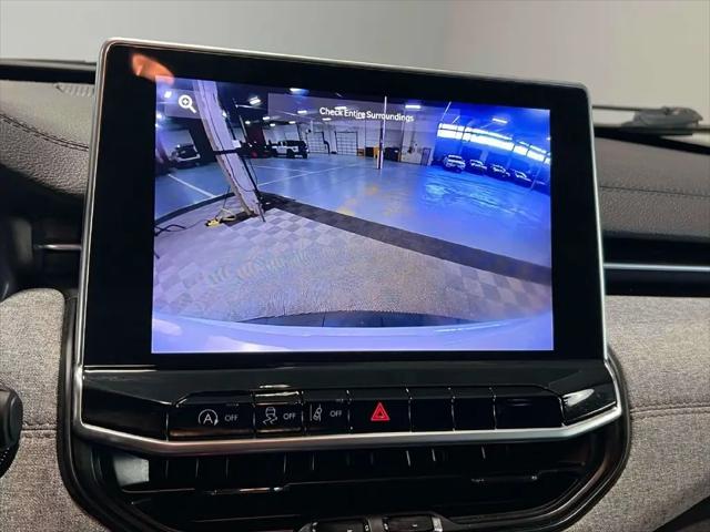 2023 Jeep Compass Latitude Lux FWD