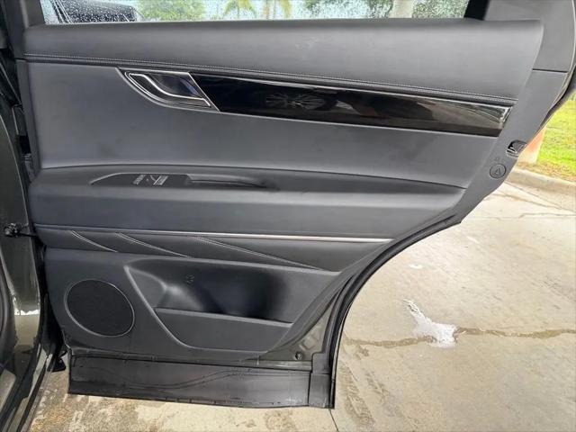 2025 Genesis GV80 2.5T Standard AWD