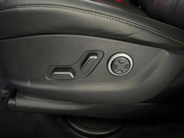 2025 Genesis GV80 2.5T Standard AWD
