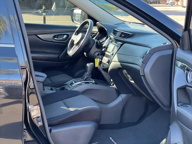 2017 Nissan Rogue S