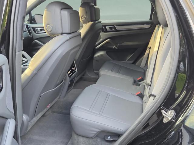 2023 Porsche Cayenne E-Hybrid Cayenne E-Hybrid