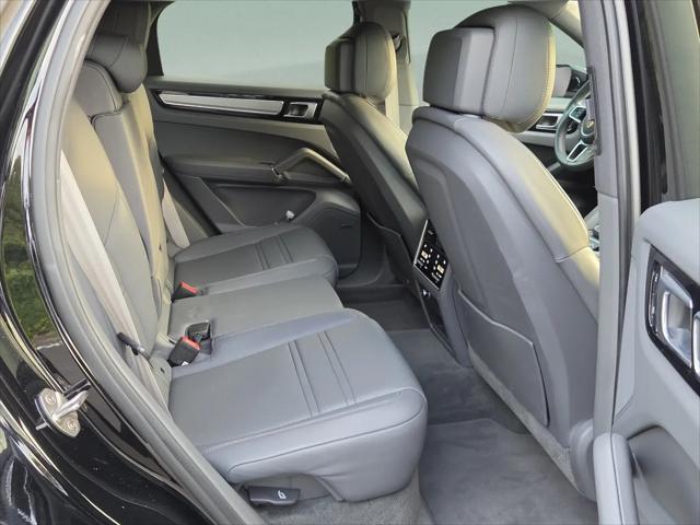 2023 Porsche Cayenne E-Hybrid Cayenne E-Hybrid