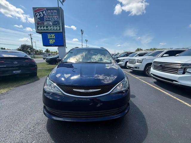 2017 Chrysler Pacifica Touring-L