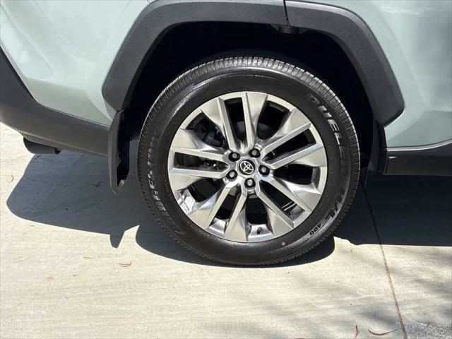 2021 Toyota RAV4 XLE Premium