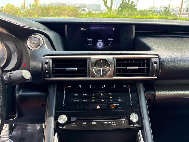 2017 Lexus IS 200t IS Turbo