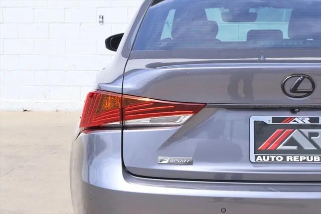 2019 Lexus IS 300 IS 300 F Sport