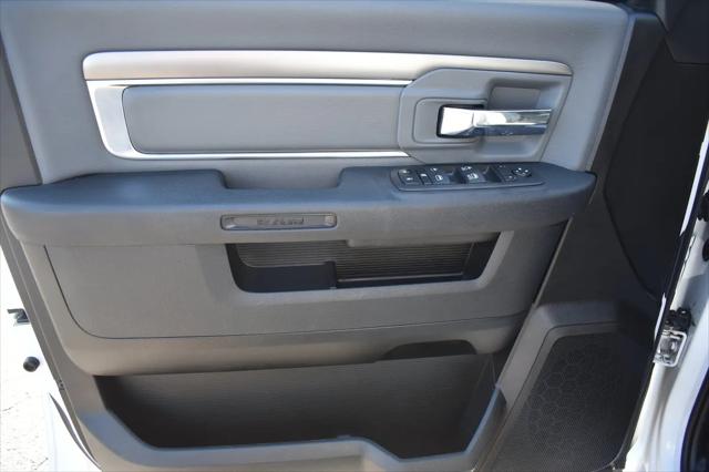2023 Ram 1500 Classic SLT Crew Cab 4x2 57 Box
